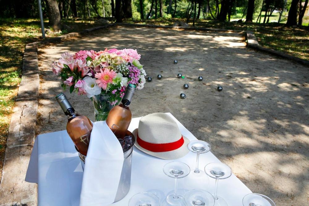 Residence Hoteliere 4 Etoiles Les Mas Du Grand Vallon Мужен Екстер'єр фото